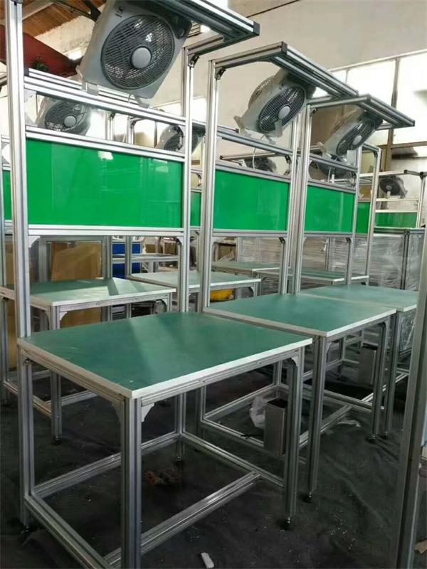 铝合金型材工作台以新型材料智能设计及功能多样成为企业提升效率改善环境的得力助手